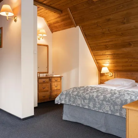 Hotel Czarny Potok Wellness & Centrum 3*