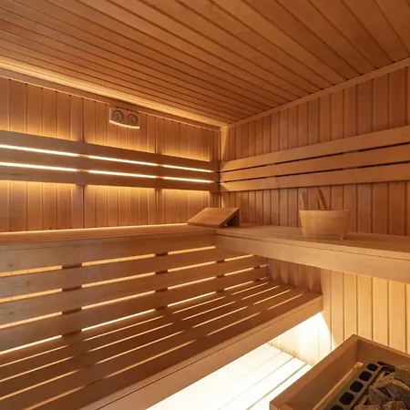 Hotel Czarny Potok Wellness & Centrum 3*