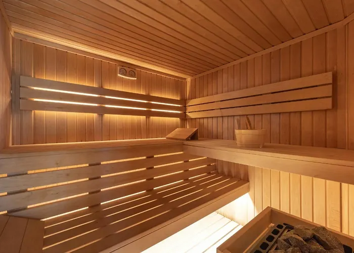 מלון Czarny Potok Wellness & Centrum 3*