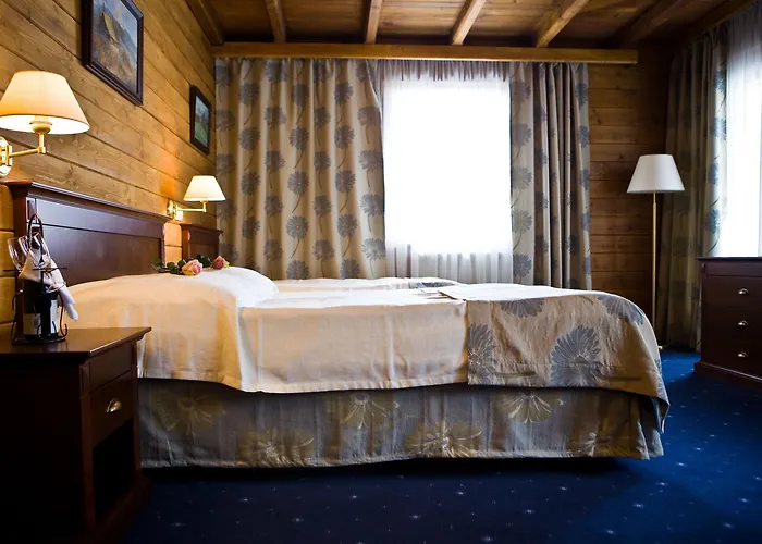 מלון Czarny Potok Wellness & Centrum 3*